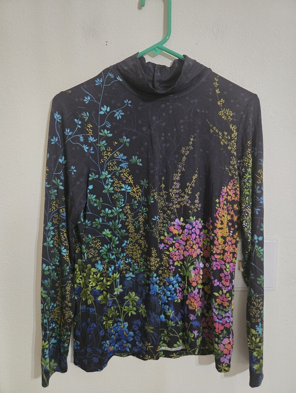 Floral Print Long-Sleeve Turtleneck Top - Black with Multicolor Bloom